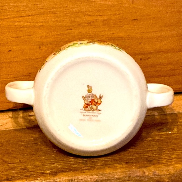 Vintage Royal Doulton Roller-Skating Bunnykins Double Handled Child’s Cup 1936 - Picture 6 of 8